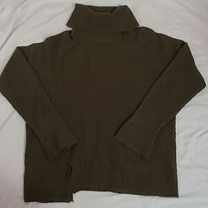 Philosophy olive green turtleneck sweater size large